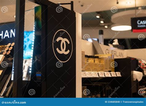 budapest chanel store.